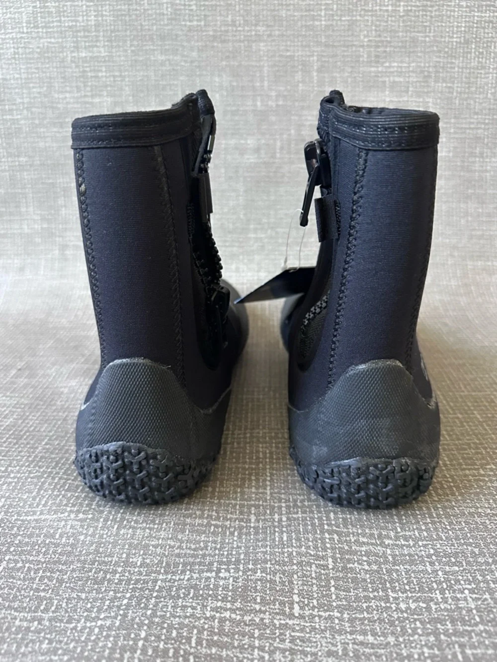 NeoSport 7mm Hi-Top Wetsuit Dive Boots Black Men’s 11 Women’s 12 Zip NWT